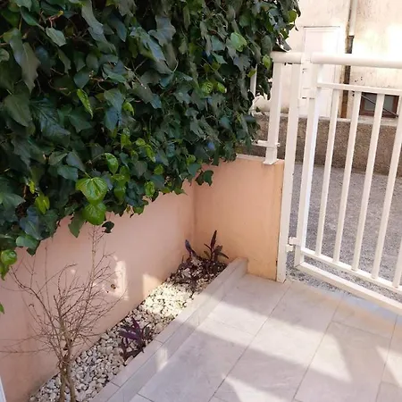 Studio Apartman Ruzica * Makarska